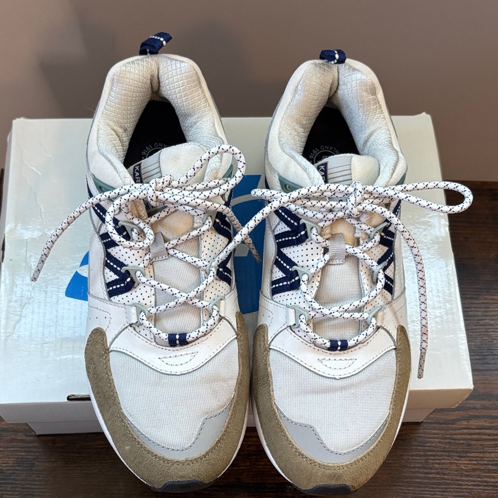 Men's Casual Lace-Up Sneakers in White, Navy & Tan